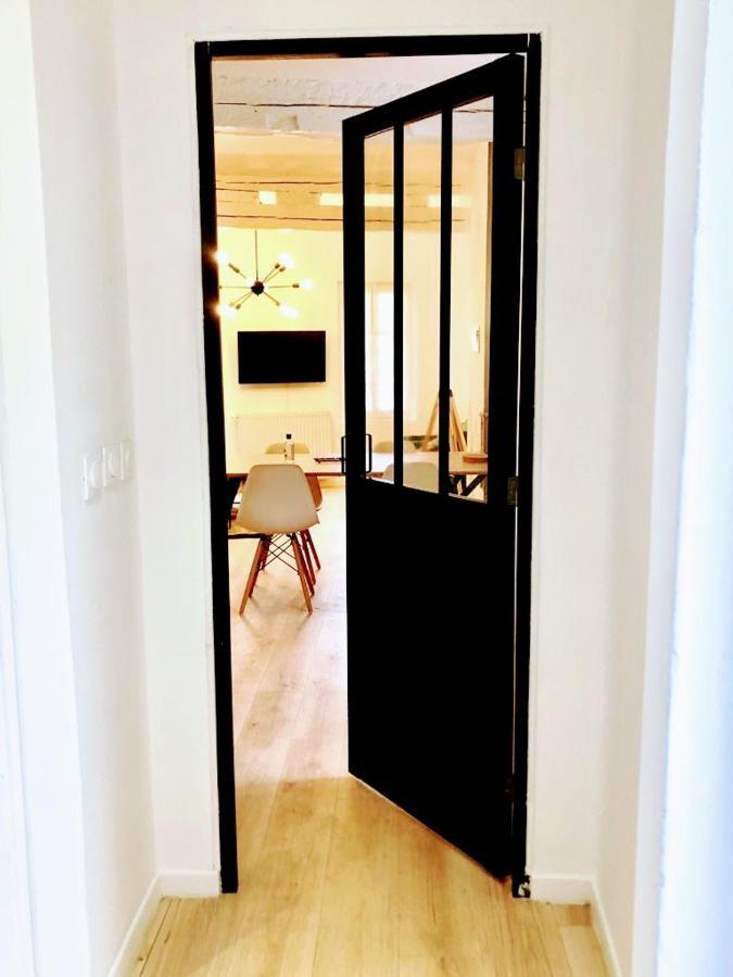 Une Maison Design Dans Le Centre Ville 푸아 외부 사진